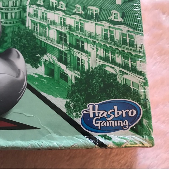 Hasbro Monopoly Classic Board Gam 2017 Hasbro Brand New C1009 - Picture 4 of 13